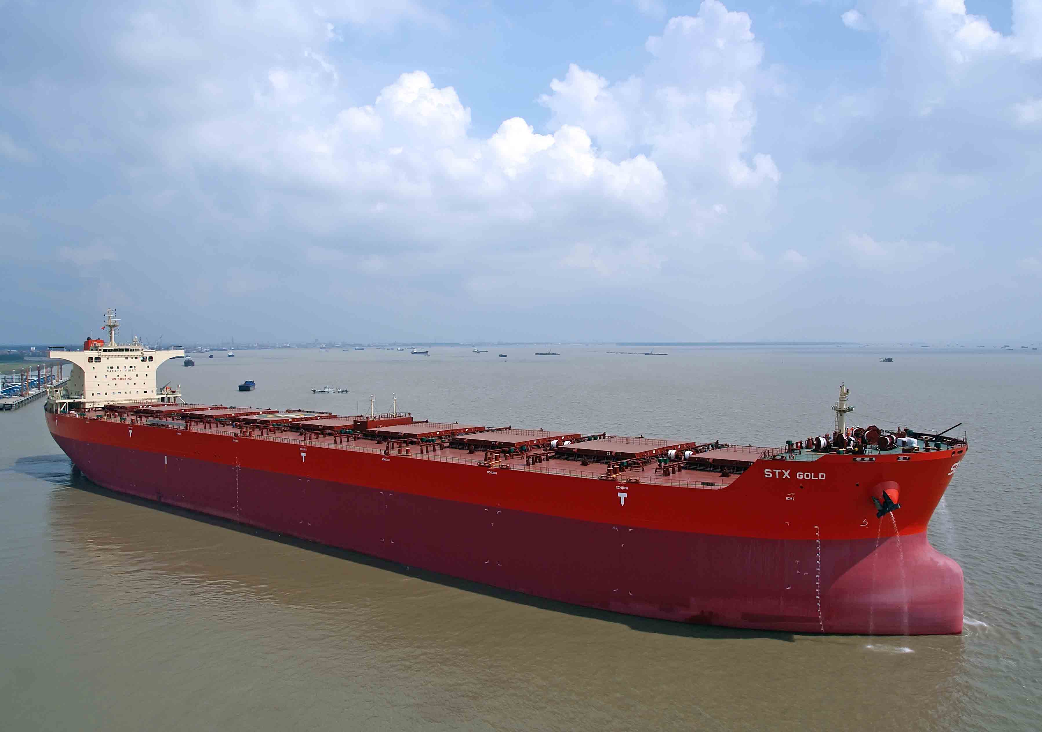 江苏新世纪造船176000吨散货轮