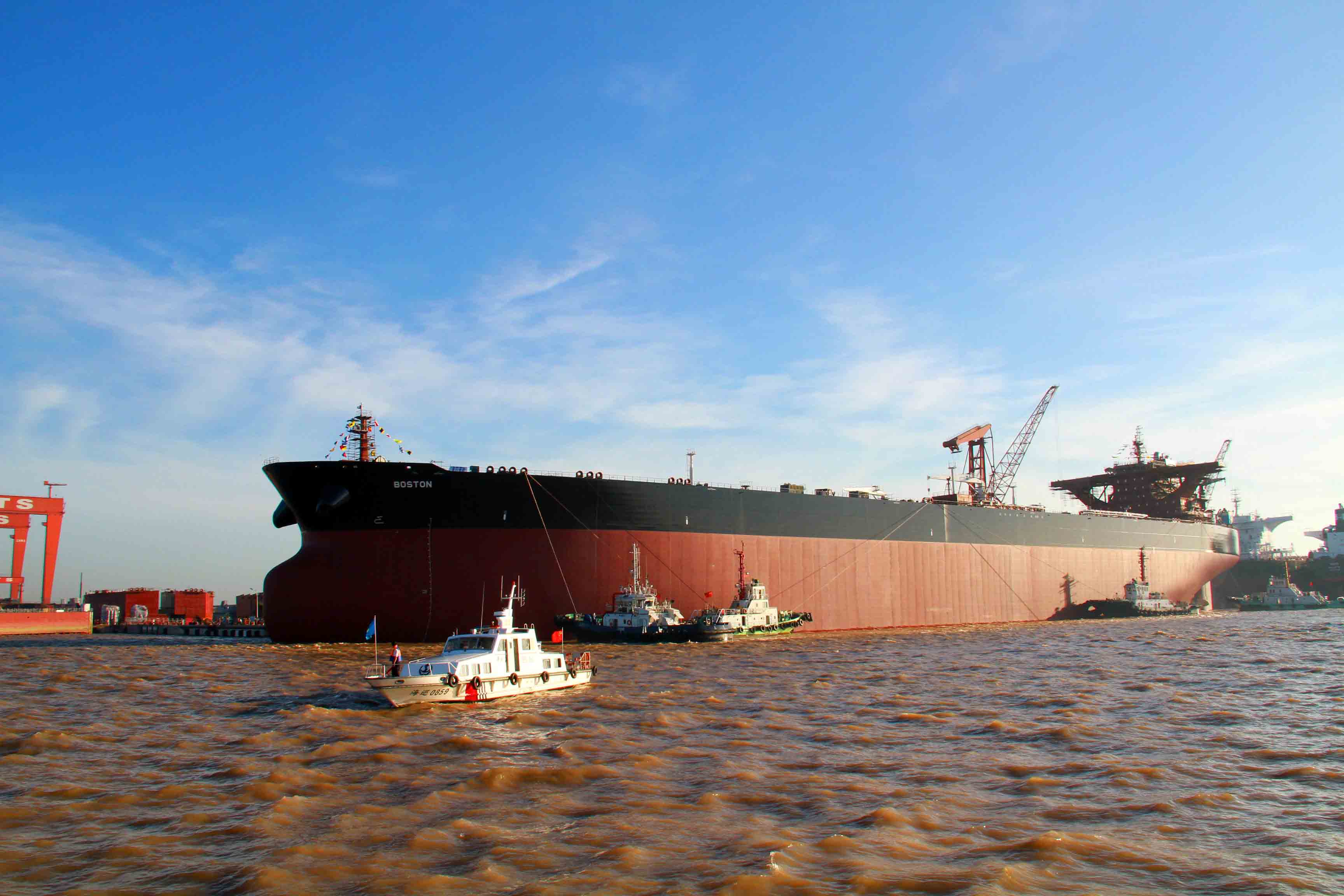江苏新世纪造船320000吨油船